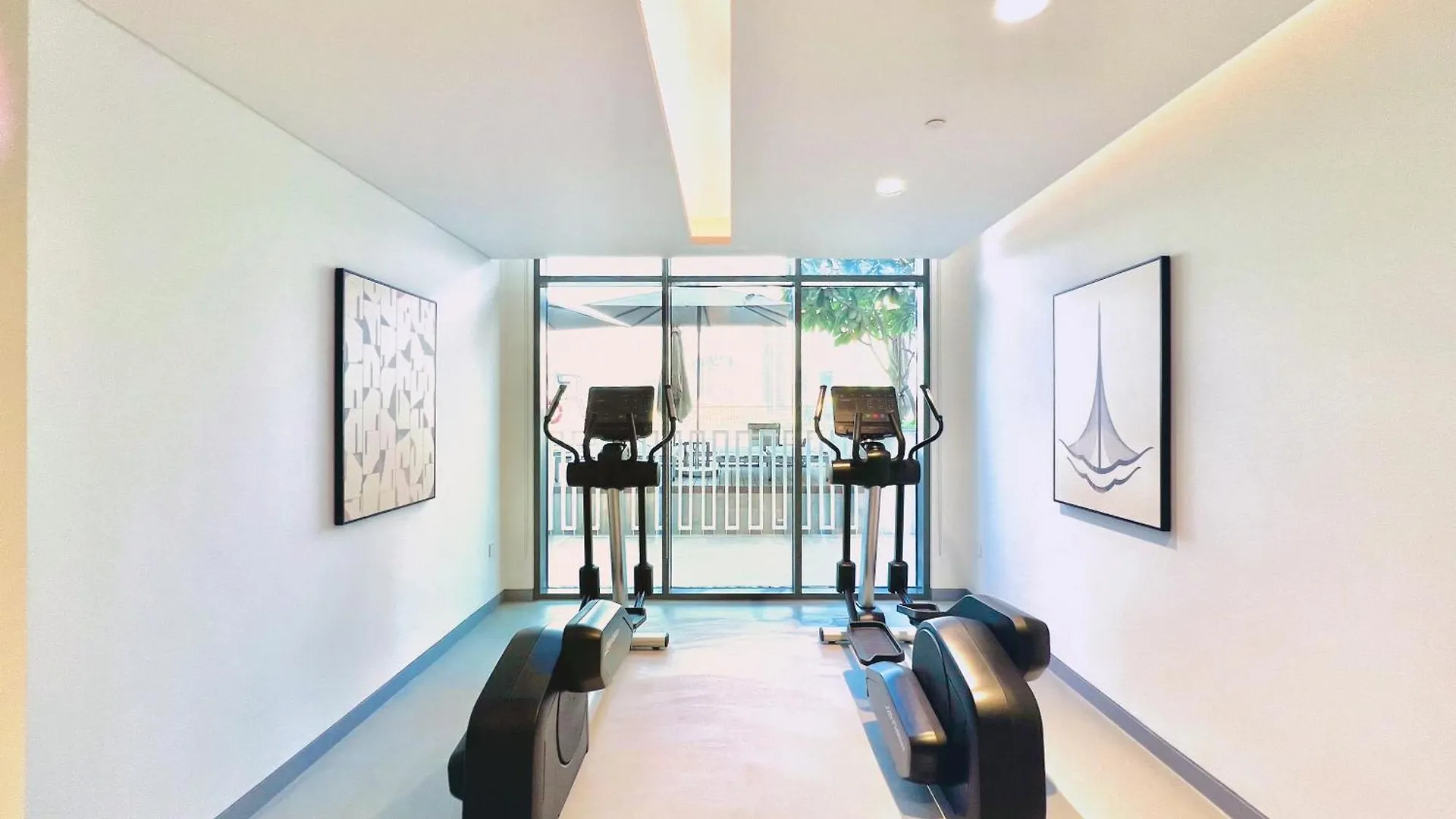 Seaside Lux Retreat 2-Br Private Beach Dubai 0*,  United Arab Emirates